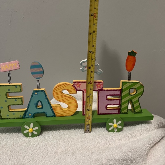 VINTAGE WOOD EASTER SIGN ON WHEELS - Picture 2 of 6